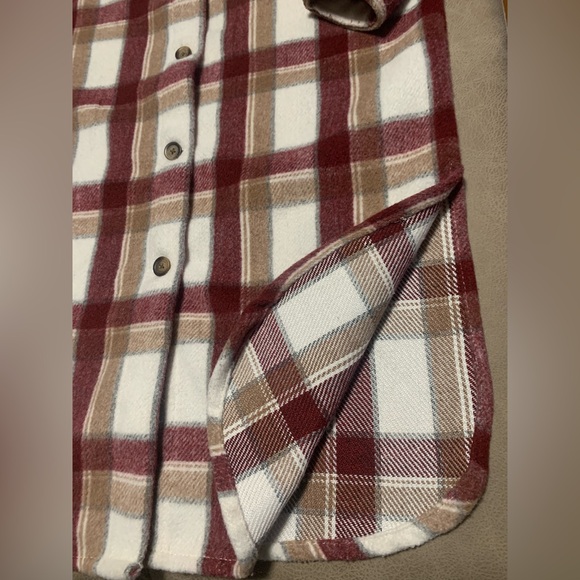 Flannel Long Shacket - Picture 4 of 5